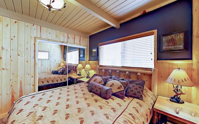 880 Edgemoor Rd Cabin