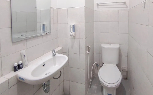 Homey Studio With Easy Pool Access Apartment At Suncity Residence