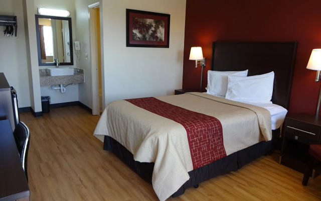 Red Roof Inn Scottsburg