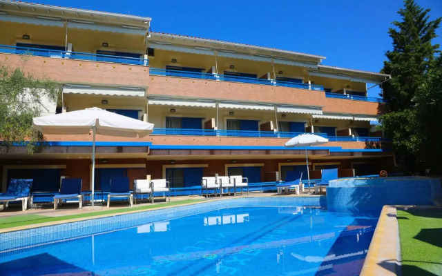 Philoxenia Hotel-Villas