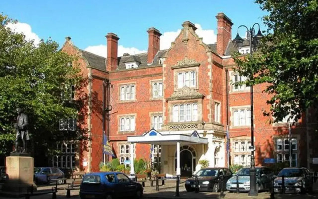 North Stafford Hotel