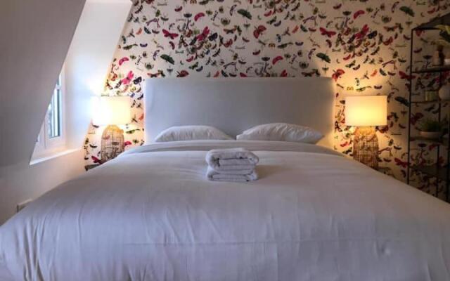 Theatre 11 - Hypercentre Historique De Dijon