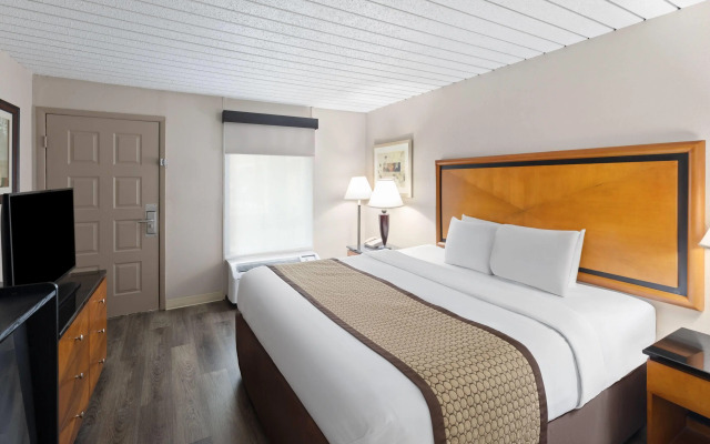 Baymont by Wyndham Knoxville I-75