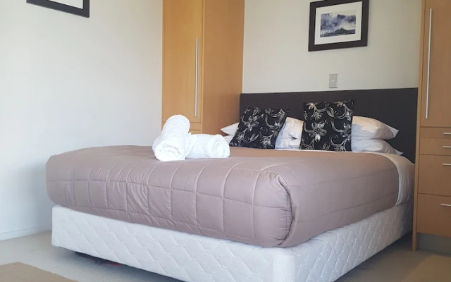 Waimahana Apartment 13