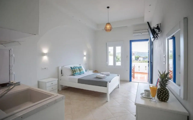 Almiriki Naxos Beachside Living