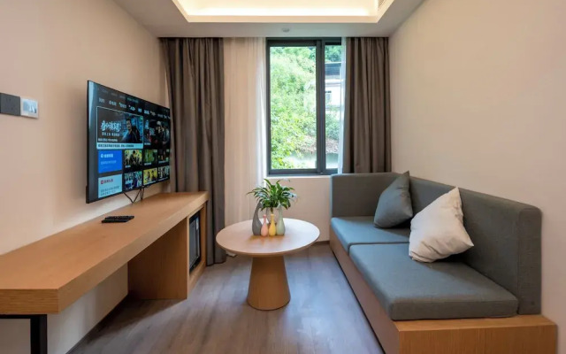 Yulong-Greenery Retreat