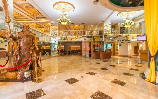 Twin Plaza Hotel