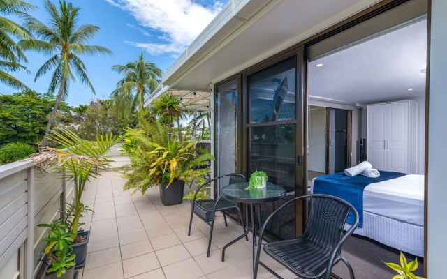 Latitude 16 Tropical Reef Holiday Aprts