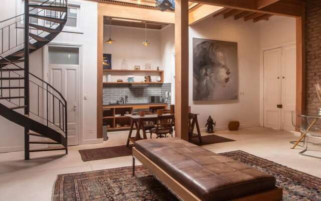 w Villa With Rooftop Terrace in Barranco