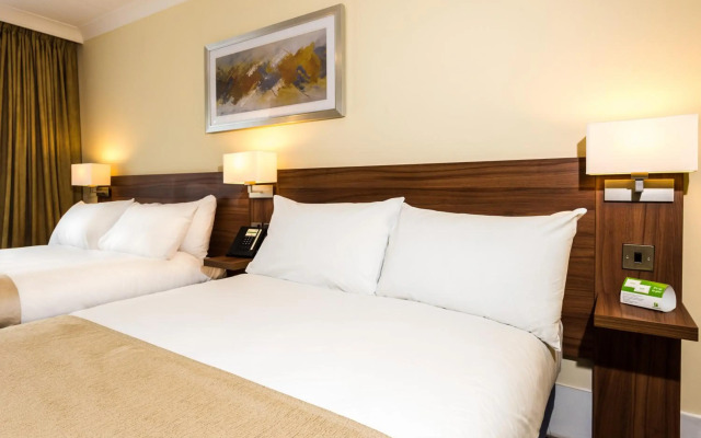 Holiday Inn Stoke on Trent M6, Jct 15 by IHG
