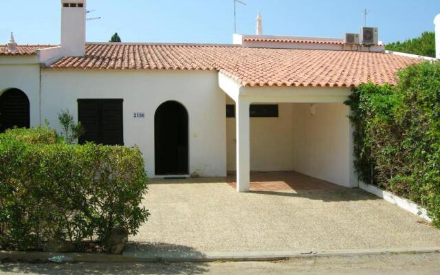 House with 2 bedrooms in Albufeira with furnished garden 400 m from the beach