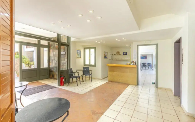 Athina Inn