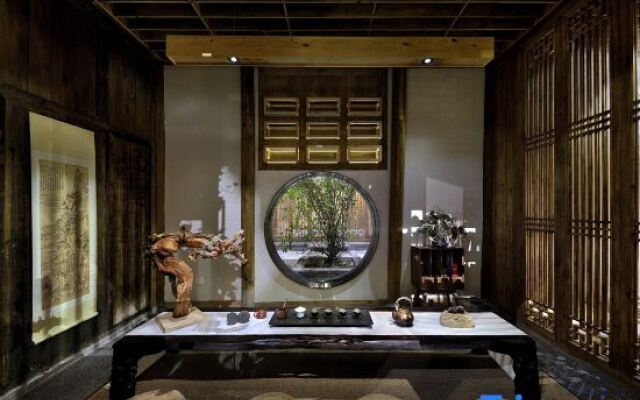 Sansheng Yizhai Hostel