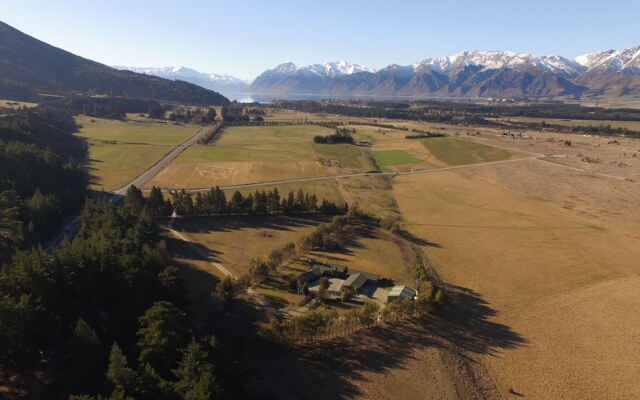 Mount Maude Country Lodge