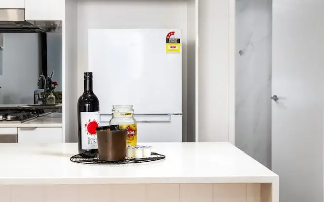 Designer South Bank Apartment
