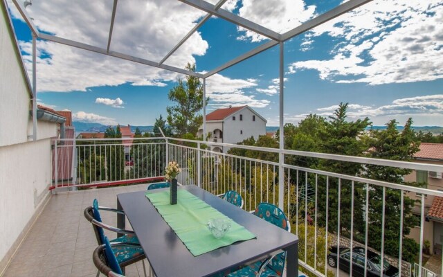 Secluded Holiday Home in Azillanet With Private Pool