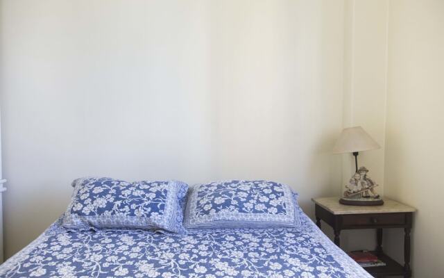 Fadel 702  Estadia Carioca