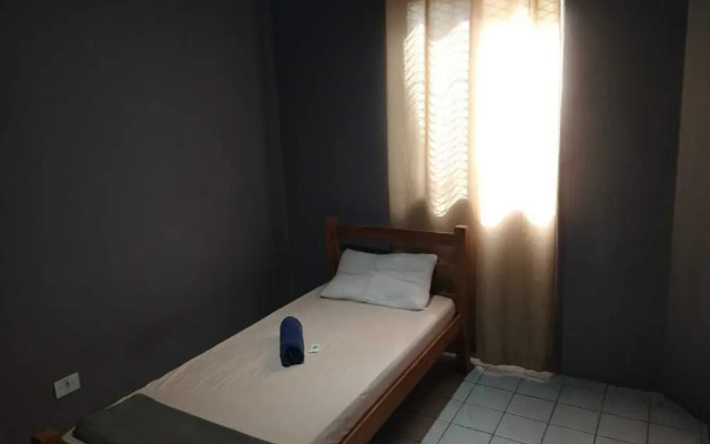 Reef Hostel & Pousada