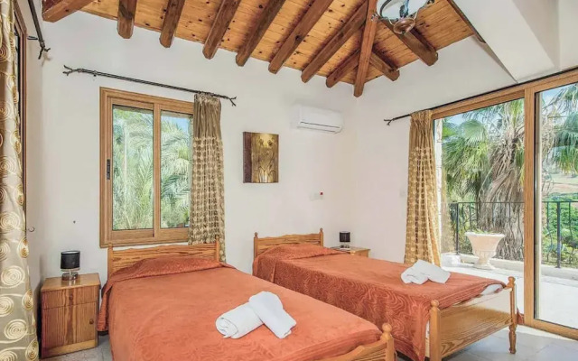 Villa Anna Argaka