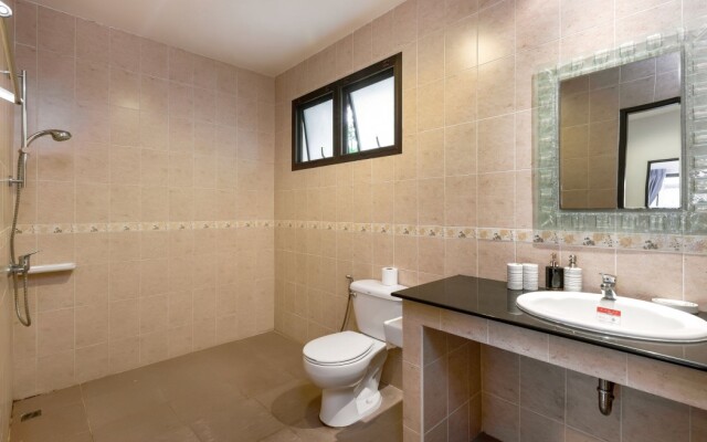 Karon Beach Pool Villa 2