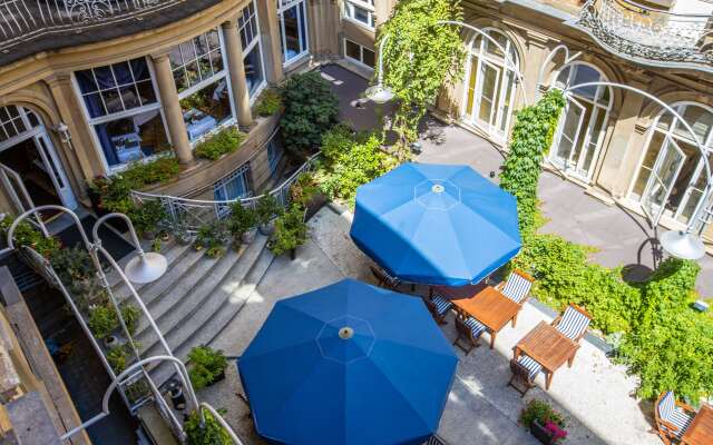 Radisson Blu Schwarzer Bock Hotel
