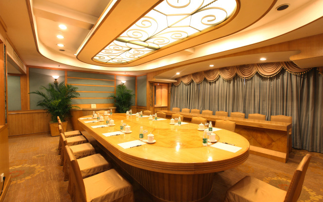 Guangzhou Hotel - Canton Fair Free Shuttle Bus