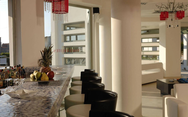 Angela Suites Boutique Hotel