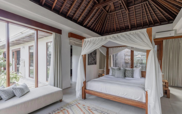 Chandra Bali Villas