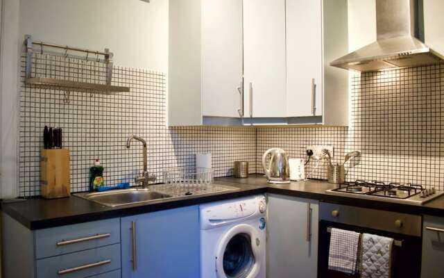 Central 3 Bedroom Next to Leafy Meadows