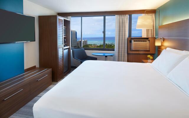 Holiday Inn Express Waikiki