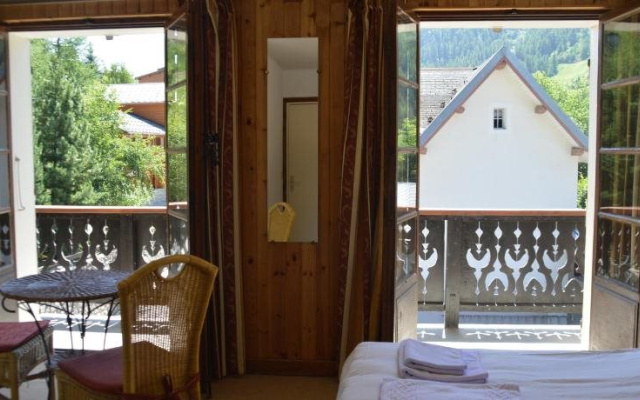 Hotel Le Genepy