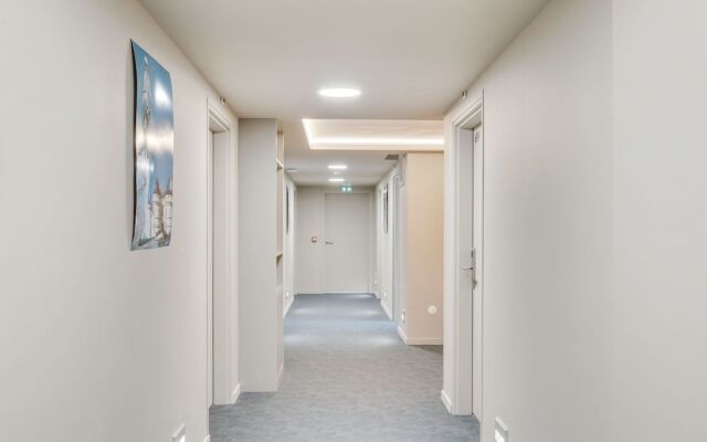 The People Hostel - Tours