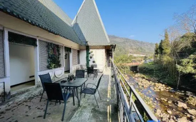 Xiaoyao Hot Spring Country Inn
