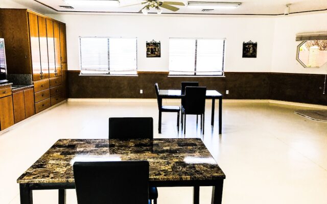 Zion Suites of Hildale