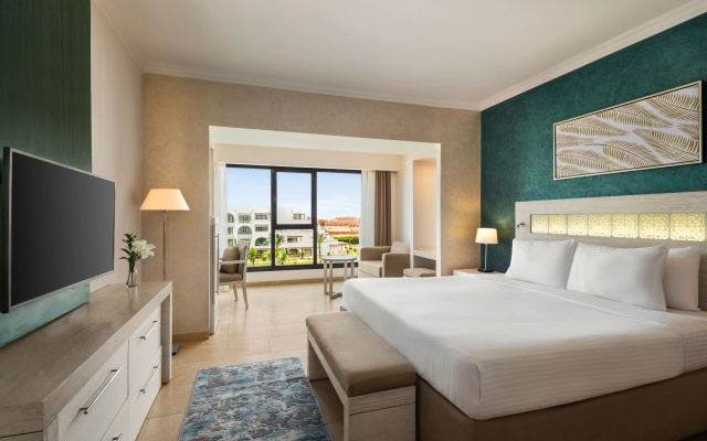 Mövenpick Waterpark Resort & Spa Soma Bay