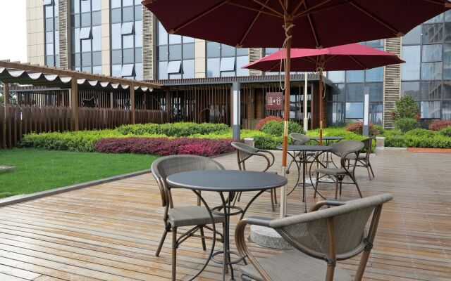 Blossom Tao Hotel (Hangzhou Olympic Center)