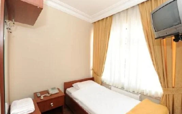 Hotel Rajhans