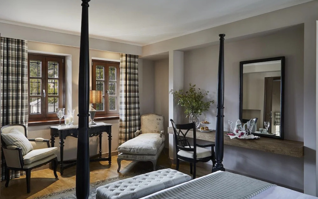 MounTrace Suites & Spa