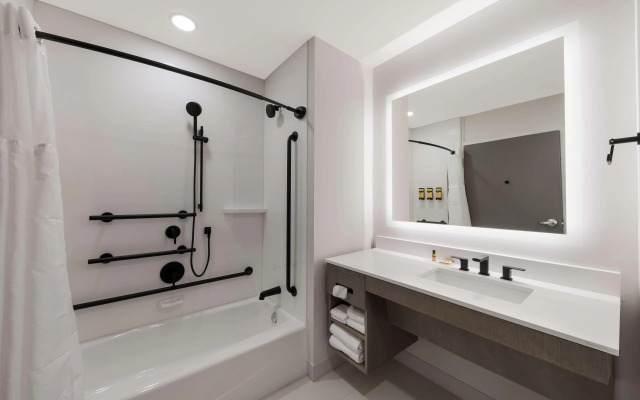 Best Western Plus Parry Sound