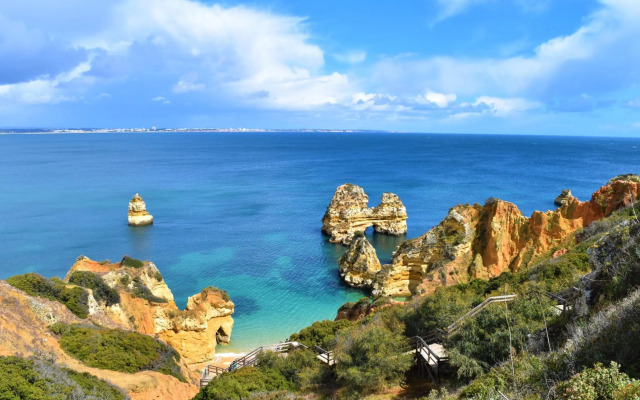 Ponta da Piedade Family House