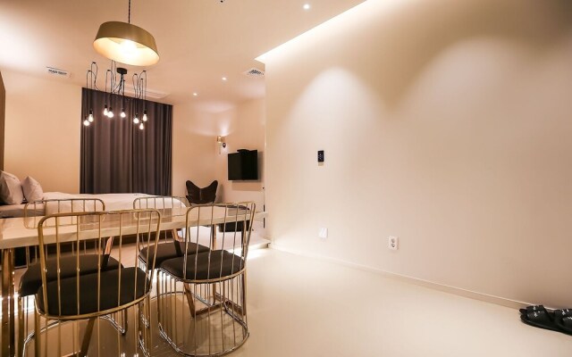 Geumsan The Sup Drive-in Hotel