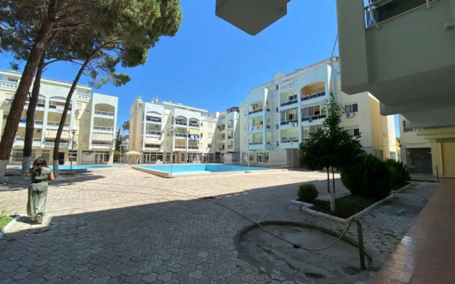 Charming Accommodation With Swimming Pool