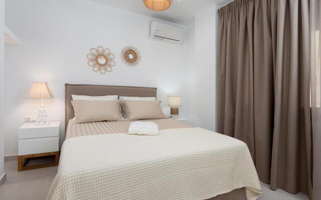 Ammokrinos Luxury Homes,150m from the beach