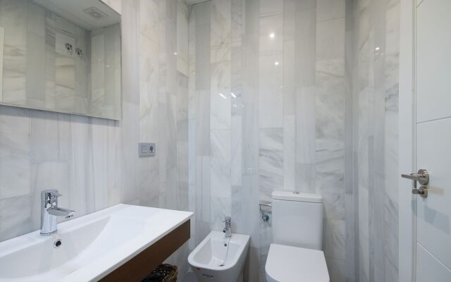 Habitat Suites Gran Vía 17 Hotel
