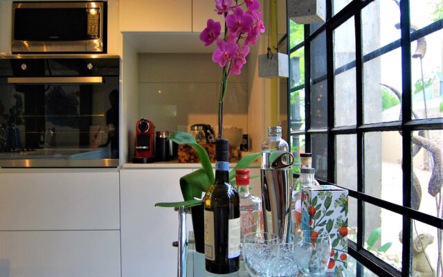 The Bright House Villa