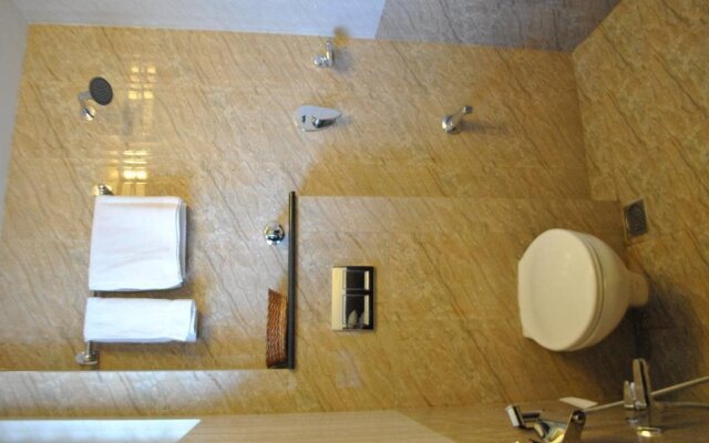 Kamats Hotel Mayura