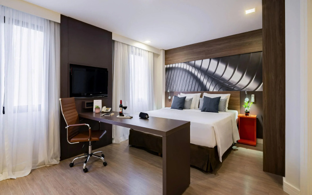 Mercure Sao Paulo Moema Times Square