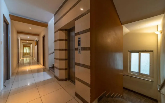 Capital O 1607 Ranas Residency