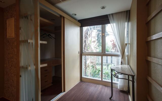 "2b-2bedrooms/2.5bath@downtown Bangkok Near Bts/mrt"