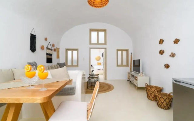 Suite Home Santorini